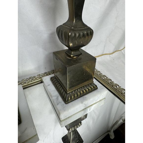 Set Of Vintage Heavy Brass Lamp with Marble Base - Picture 4 of 10